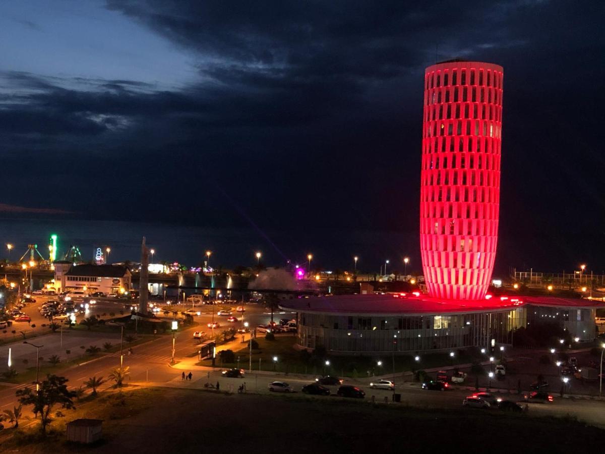 Апартамент У Моря Batoumi Extérieur photo