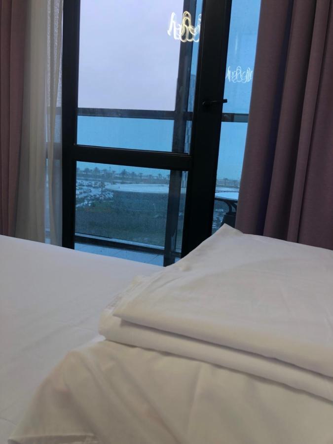 Апартамент У Моря Batoumi Extérieur photo
