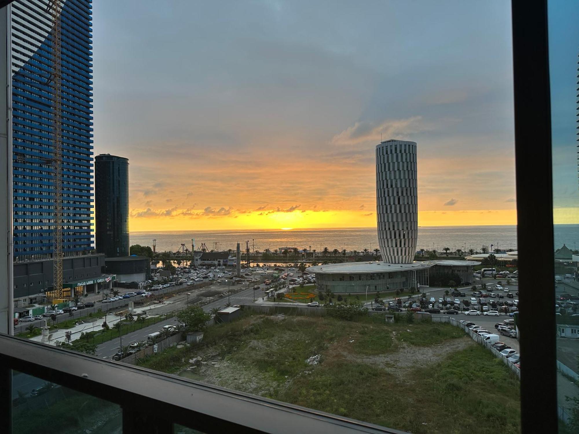 Апартамент У Моря Batoumi Extérieur photo